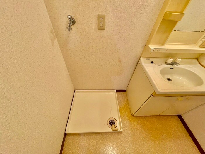 洗濯機置場 ストークレスト稲田　Ａ棟