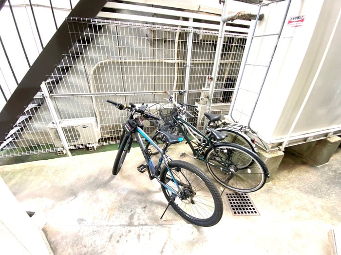 駐輪場 サンクレスト