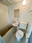 バス／シャワールーム等 シェーネヴェレ