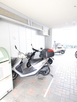 バイク置き場