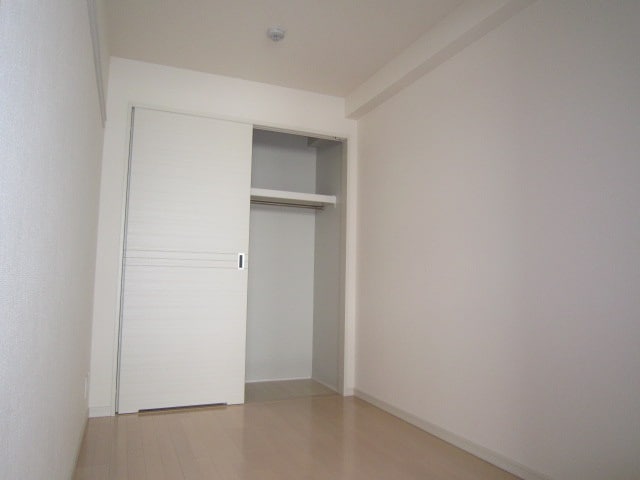 居室 メセナ緑地公園