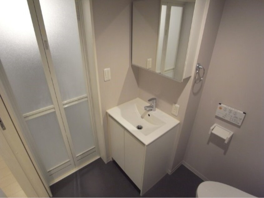 洗面 メゾンド　イスティクラール