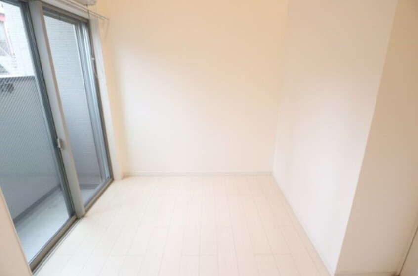 居室 メゾンド　イスティクラール