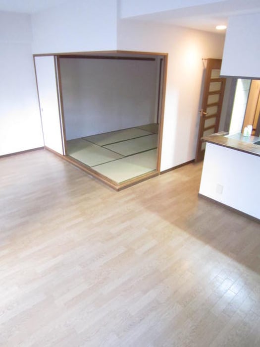 廊下 パ－ドレ関目