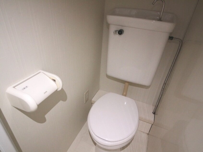 トイレ メゾン甲子園ＥＡＳＴ