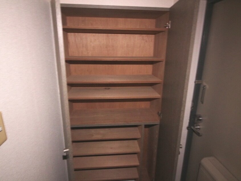 靴箱 メゾン甲子園ＥＡＳＴ