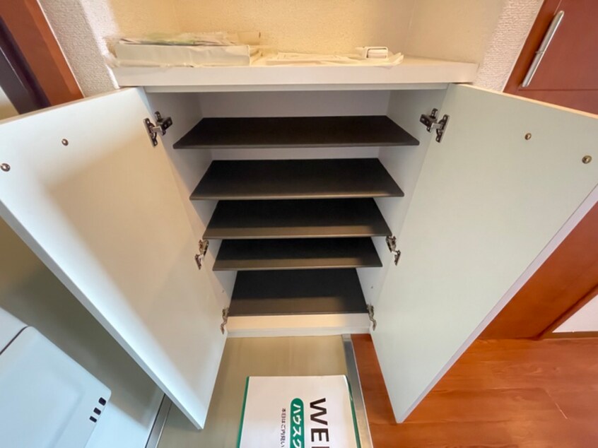 靴箱 灘すみれマンション