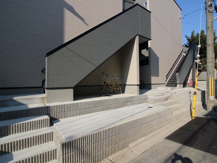 駐輪場 espoir花園