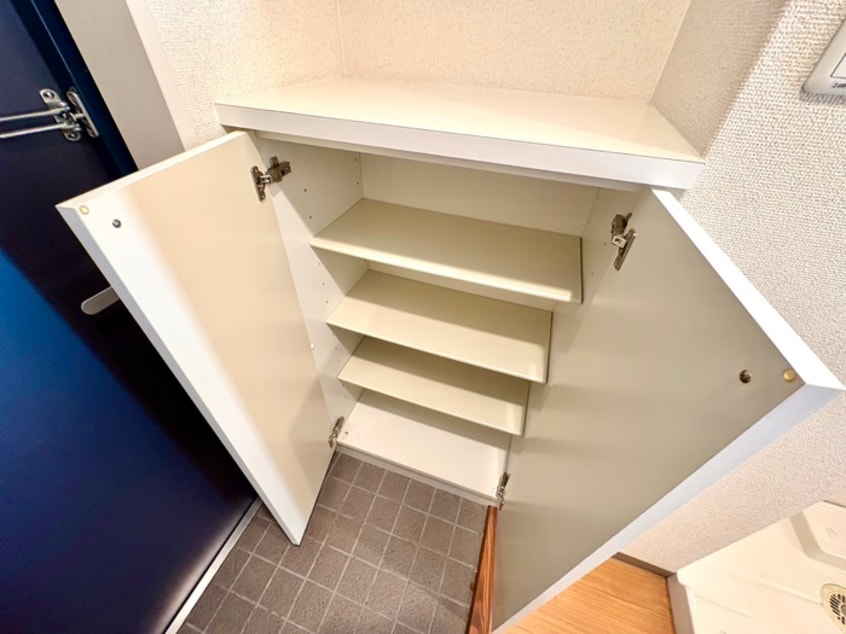 靴箱 マインズ・コム新北野