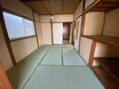 居室 南中振2丁目戸建