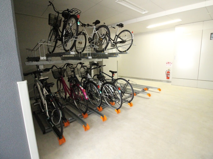 駐輪場 ｴｽﾃﾑｺｰﾄ梅田北Ⅱｾﾞﾆｽ(1006)