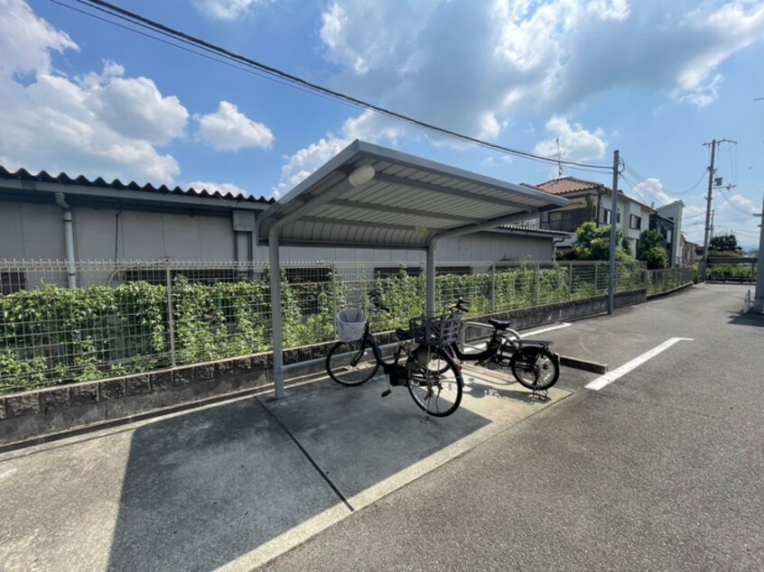 駐輪場 グランモデッサＢ
