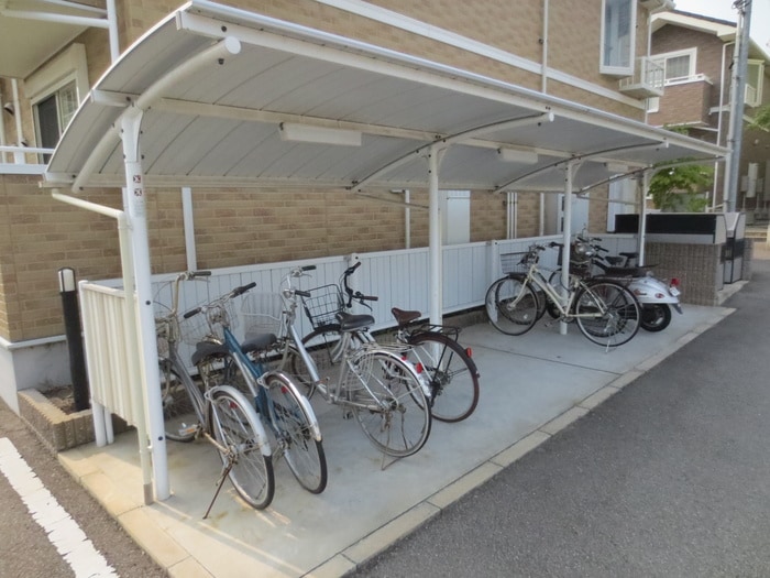 駐輪場 ハ－ベスト・スクエア壱番館