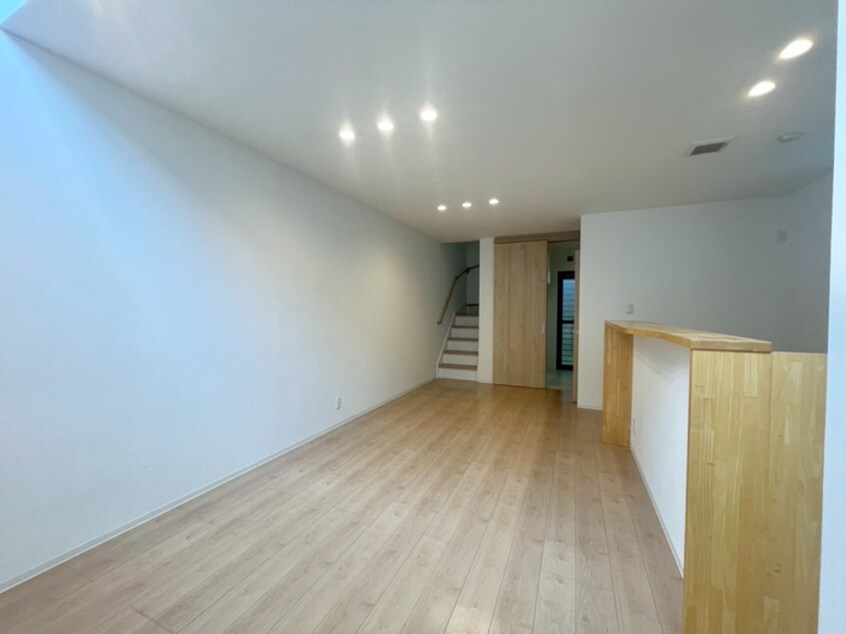 内観写真 ブロンテ灘・国玉通