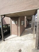 エントランス部分 ロワ－ル