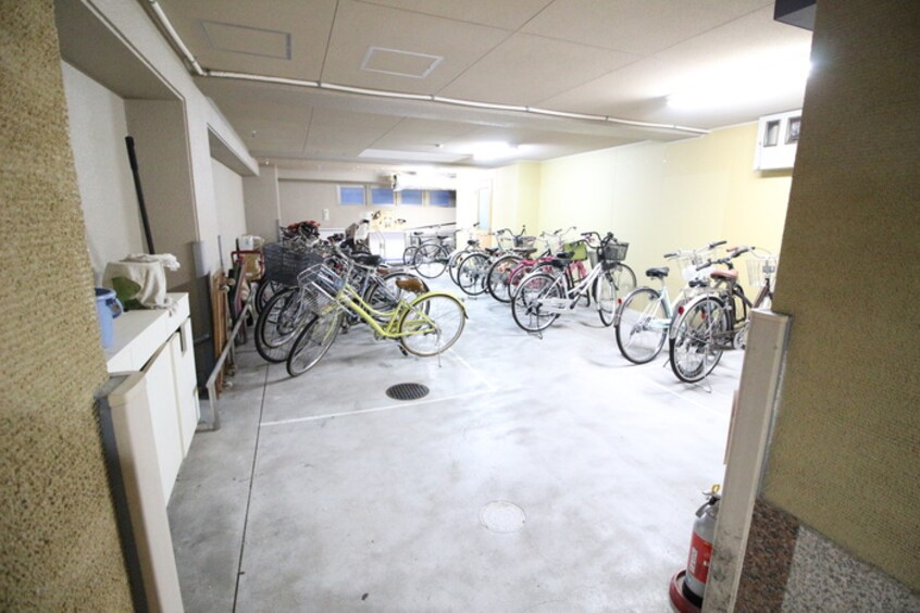 駐輪場 Sumika六角高倉