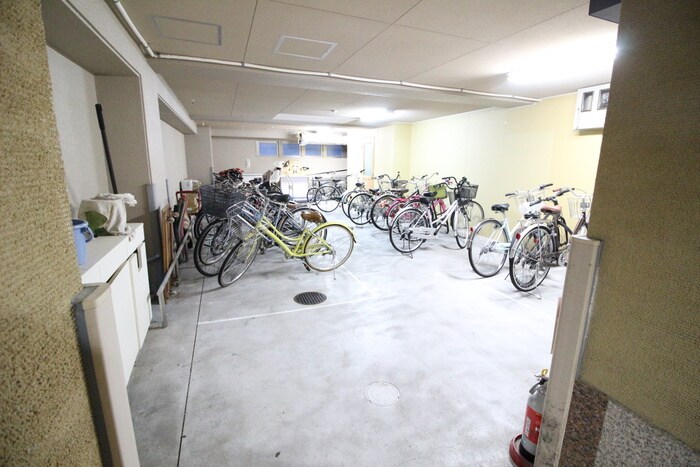 駐輪場 Sumika六角高倉