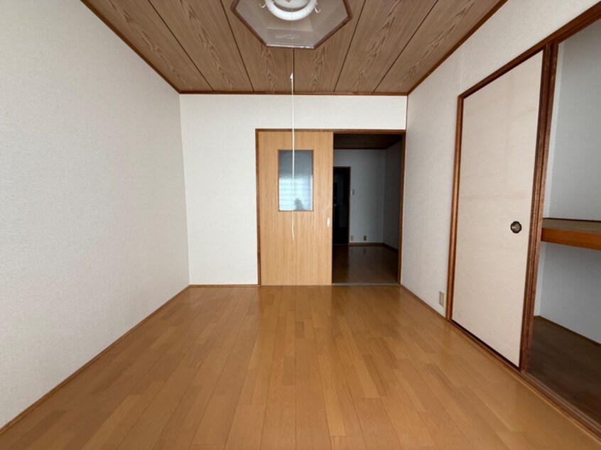 居室 エステ－トＧＥＮⅡ