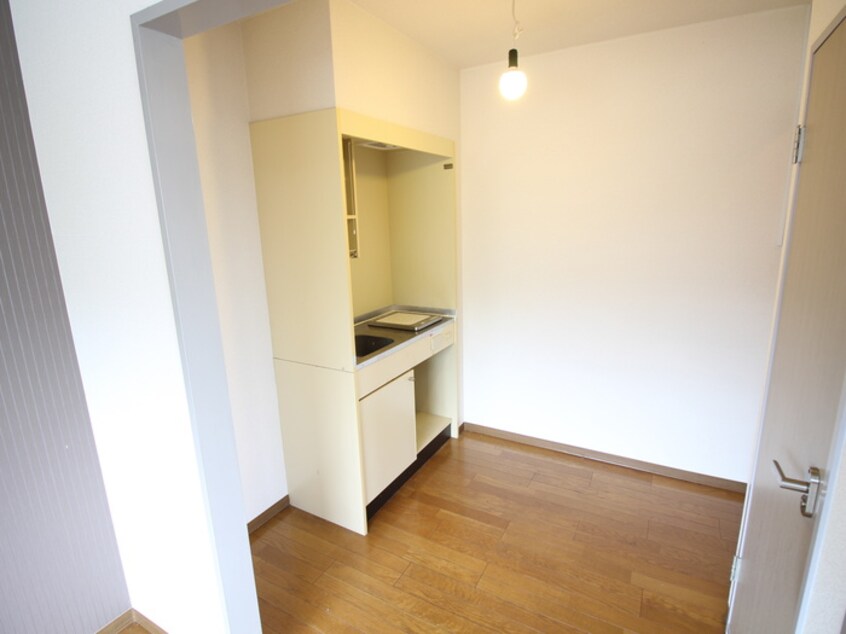 キッチン トリヴェ－ル唐国