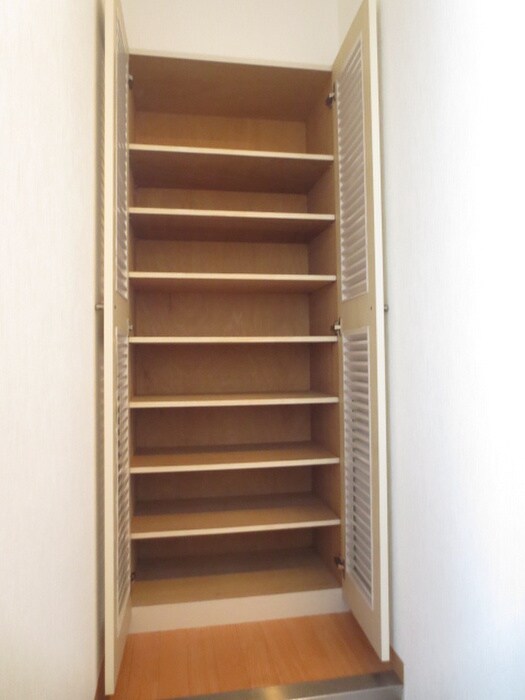 靴箱 アルカサール葉山