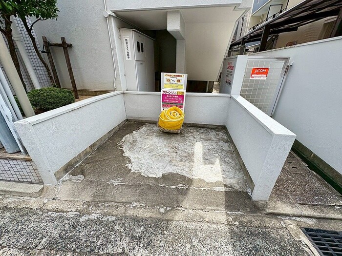 外観写真 マンション　トリン
