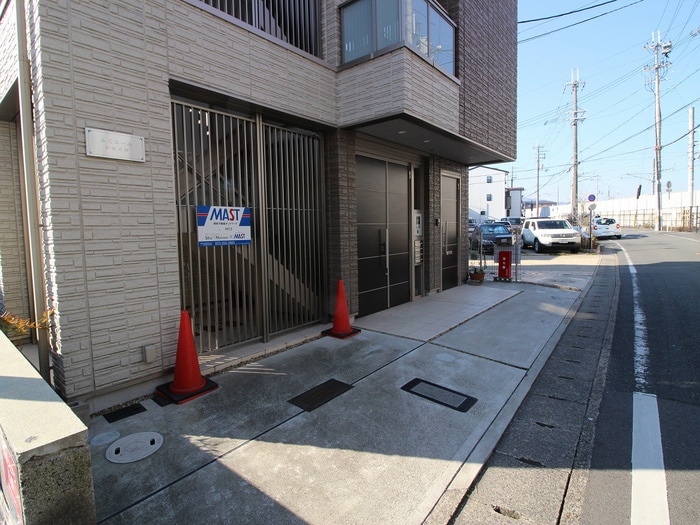 エントランス部分 ルミエール和泉式部