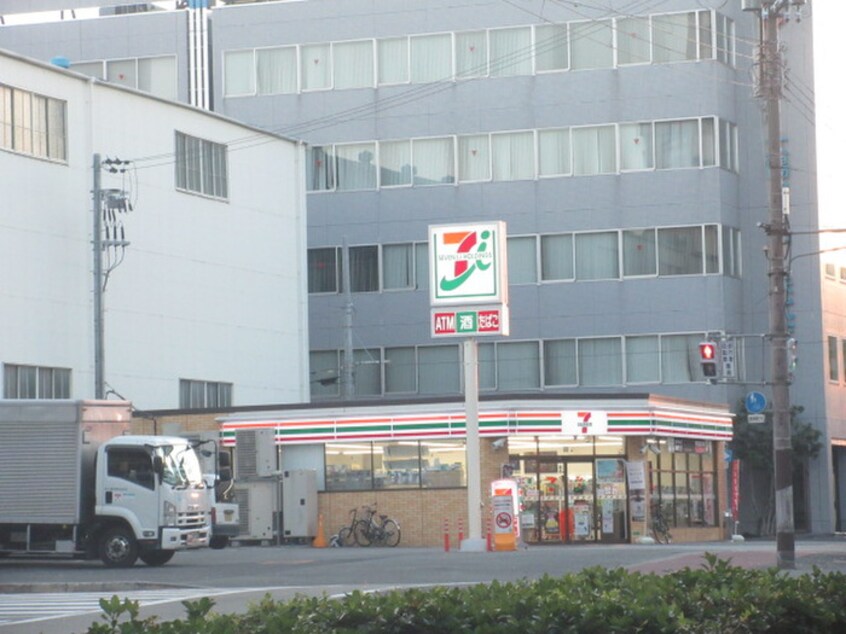 セブンイレブン(コンビニ)まで238m Clavisみなと