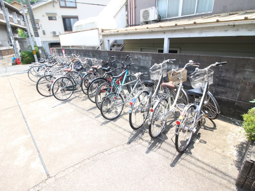 駐輪場 ボヌール北白川