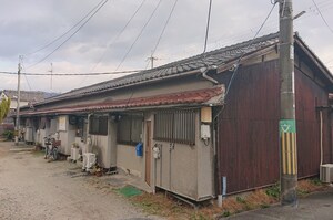 南本町４丁目平屋