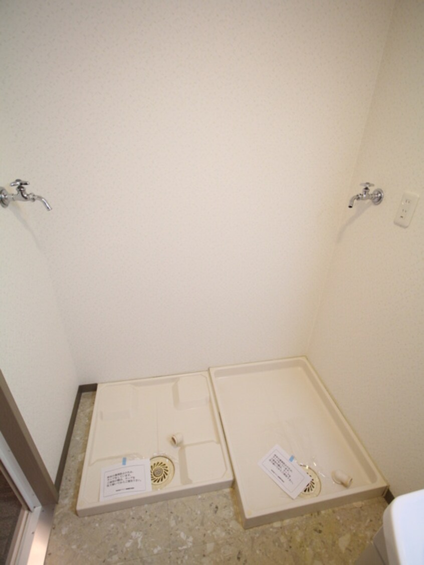 洗濯機置場 アビタシオンⅢ