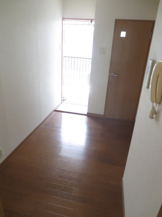 廊下 クゥアトル