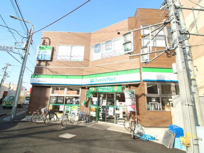 ファミリーマート(コンビニ)まで310m フジパレス初芝駅南Ⅱ番館