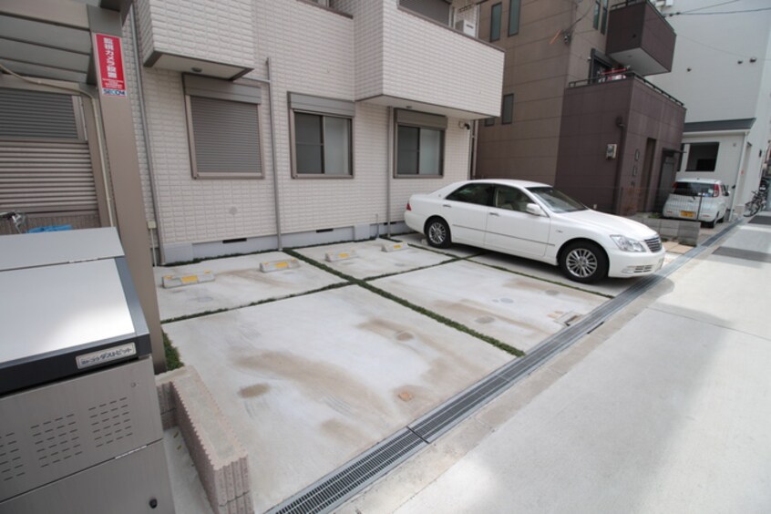 駐車場 アヴェイル淡路