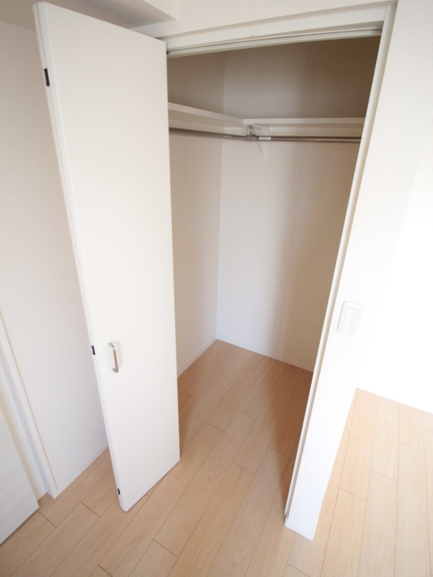 収納 アヴェイル淡路