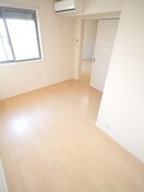 居室 アヴェイル淡路