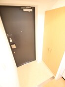 玄関 ｴｽﾃﾑｺｰﾄ新大阪Ⅵｴｷｽﾌﾟﾚｲｽ(307)