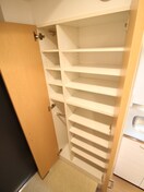 靴箱 ｴｽﾃﾑｺｰﾄ新大阪Ⅵｴｷｽﾌﾟﾚｲｽ(307)