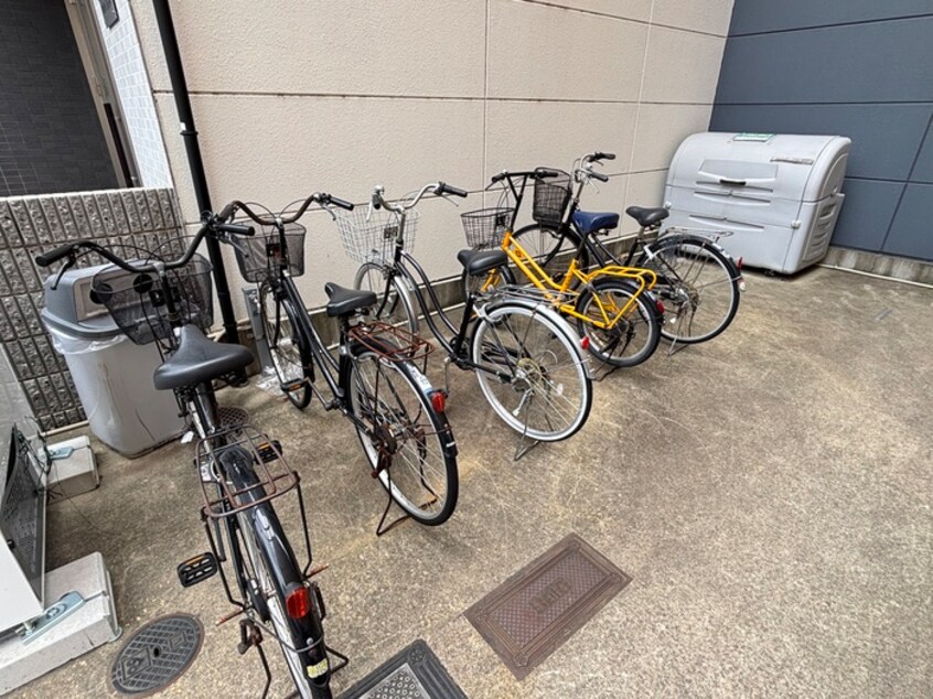 駐輪場 COCO三条天神川