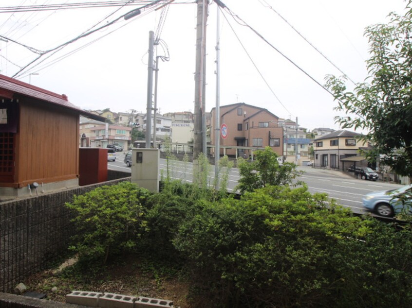 室内からの展望 メルヴェ－ユ畦野