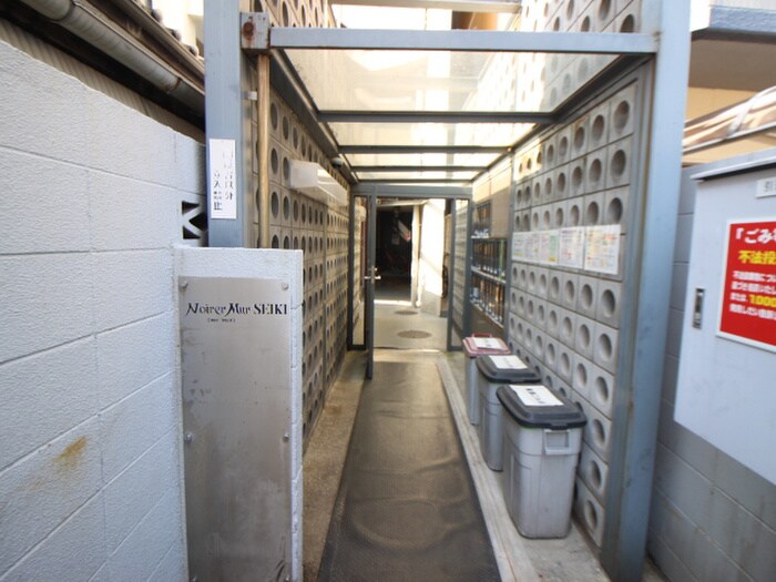 エントランス部分 ノアム－ルセイキ