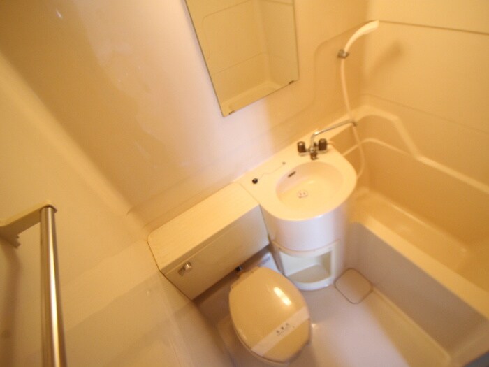 バス／シャワールーム等 ノアム－ルセイキ