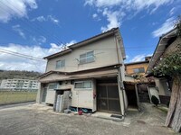 上花山講田町貸家