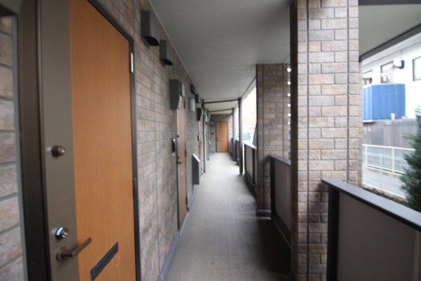 エントランス部分 モナリエ園田