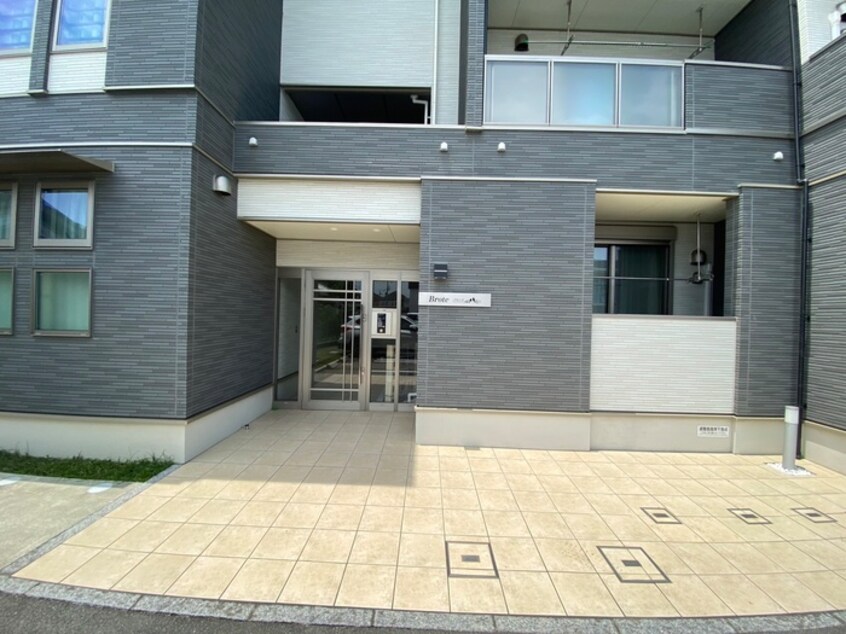 エントランス部分 ブローテ