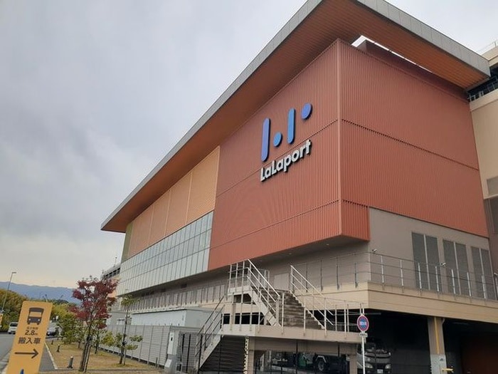 ららぽーと和泉(ショッピングセンター/アウトレットモール)まで1800m ウエストスクエアＡ