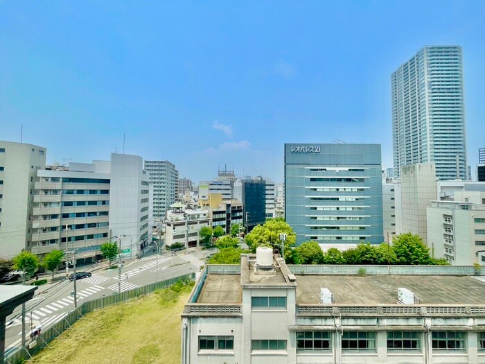 室内からの展望 ACT DOORS天六