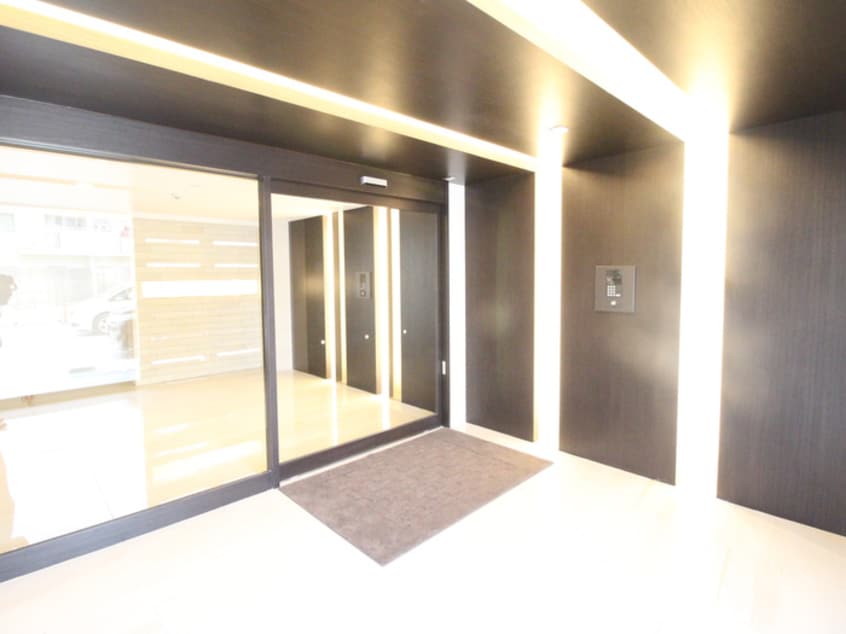 エントランス部分 FREEDOM residence藤井寺岡