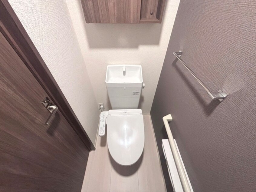 トイレ D-residence島本町桜井
