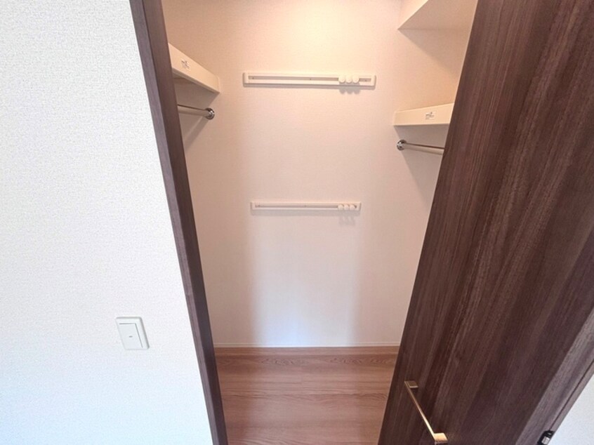 収納 D-residence島本町桜井