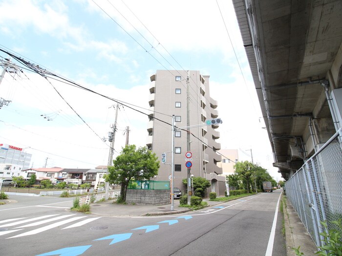 外観写真 猪名寺パークマンションⅡ